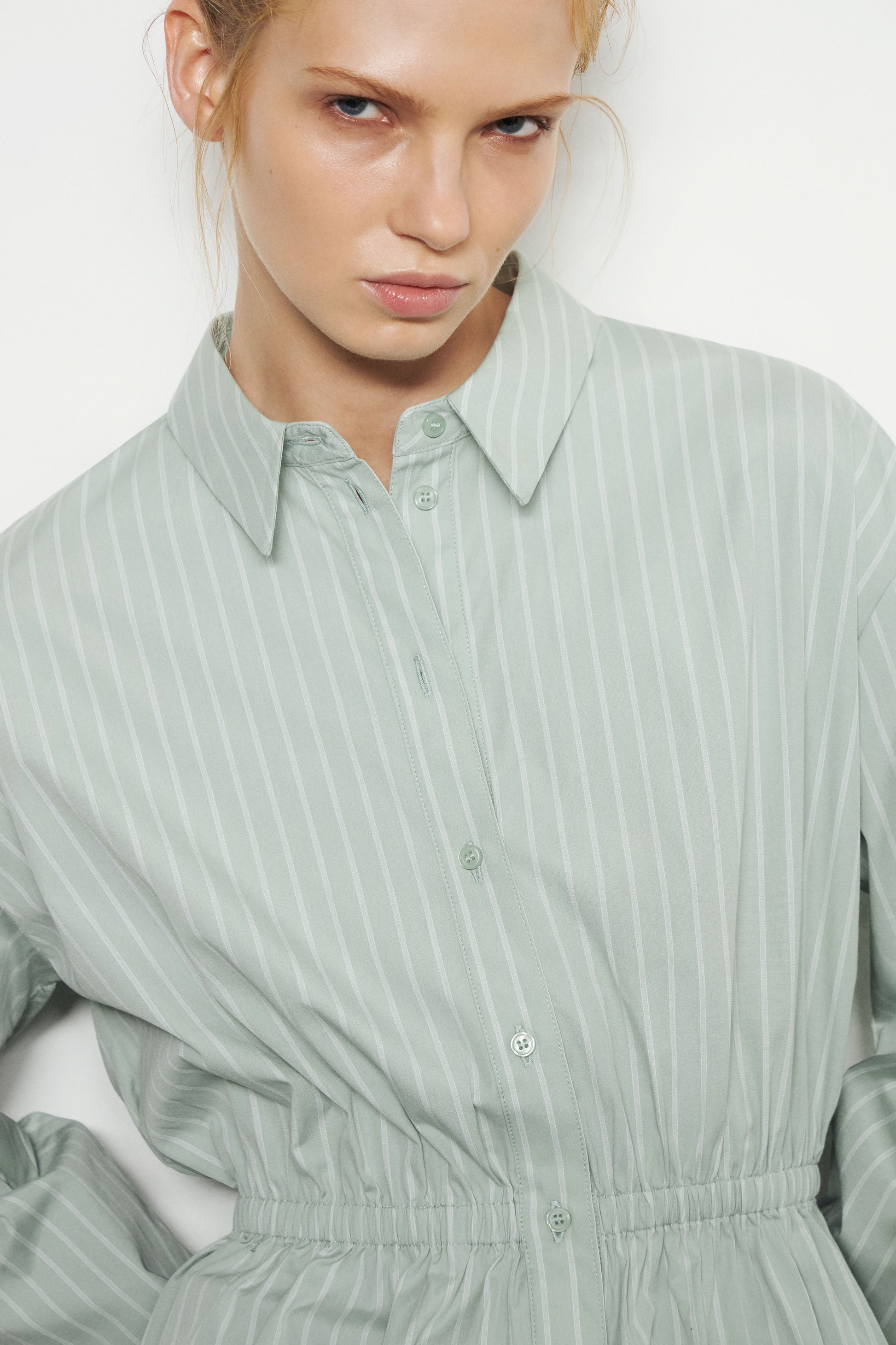 GREEN/WHITE