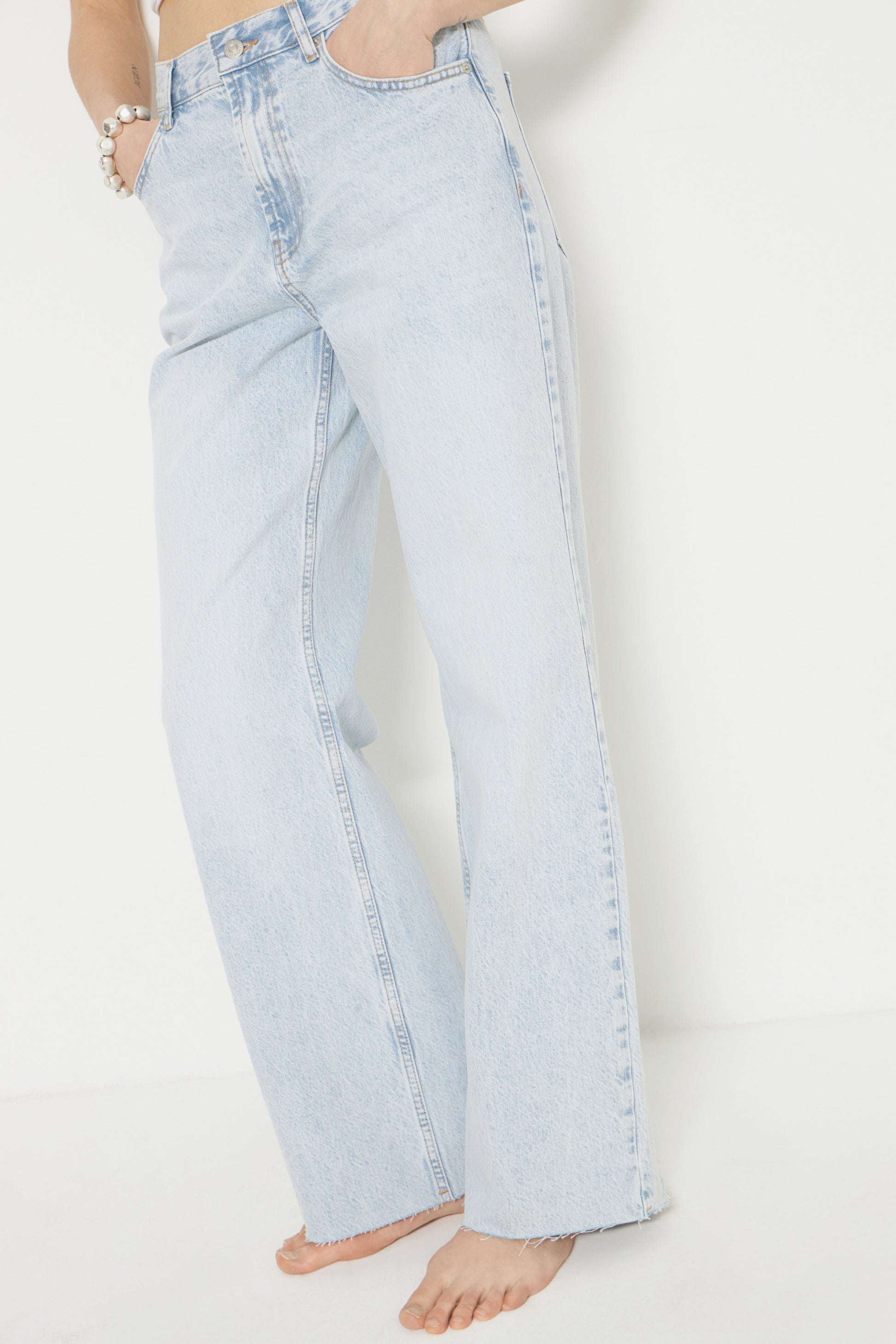 LIGHT BLUE