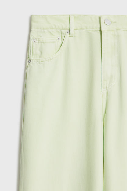 LIGHT GREEN