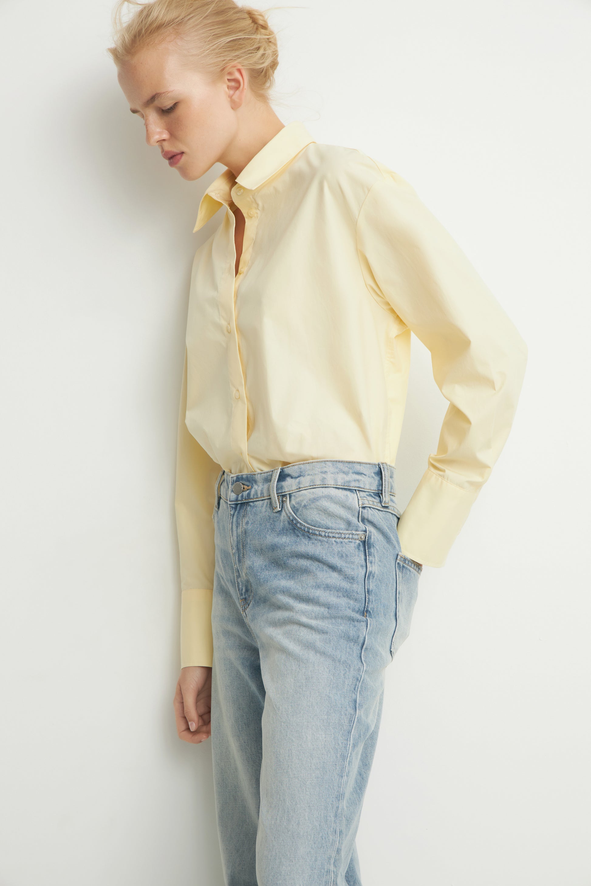 LIGHT YELLOW