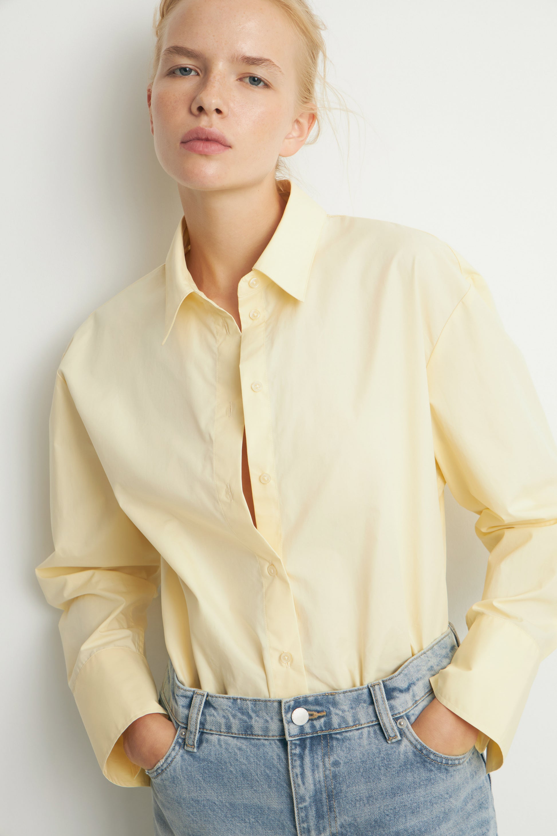 LIGHT YELLOW