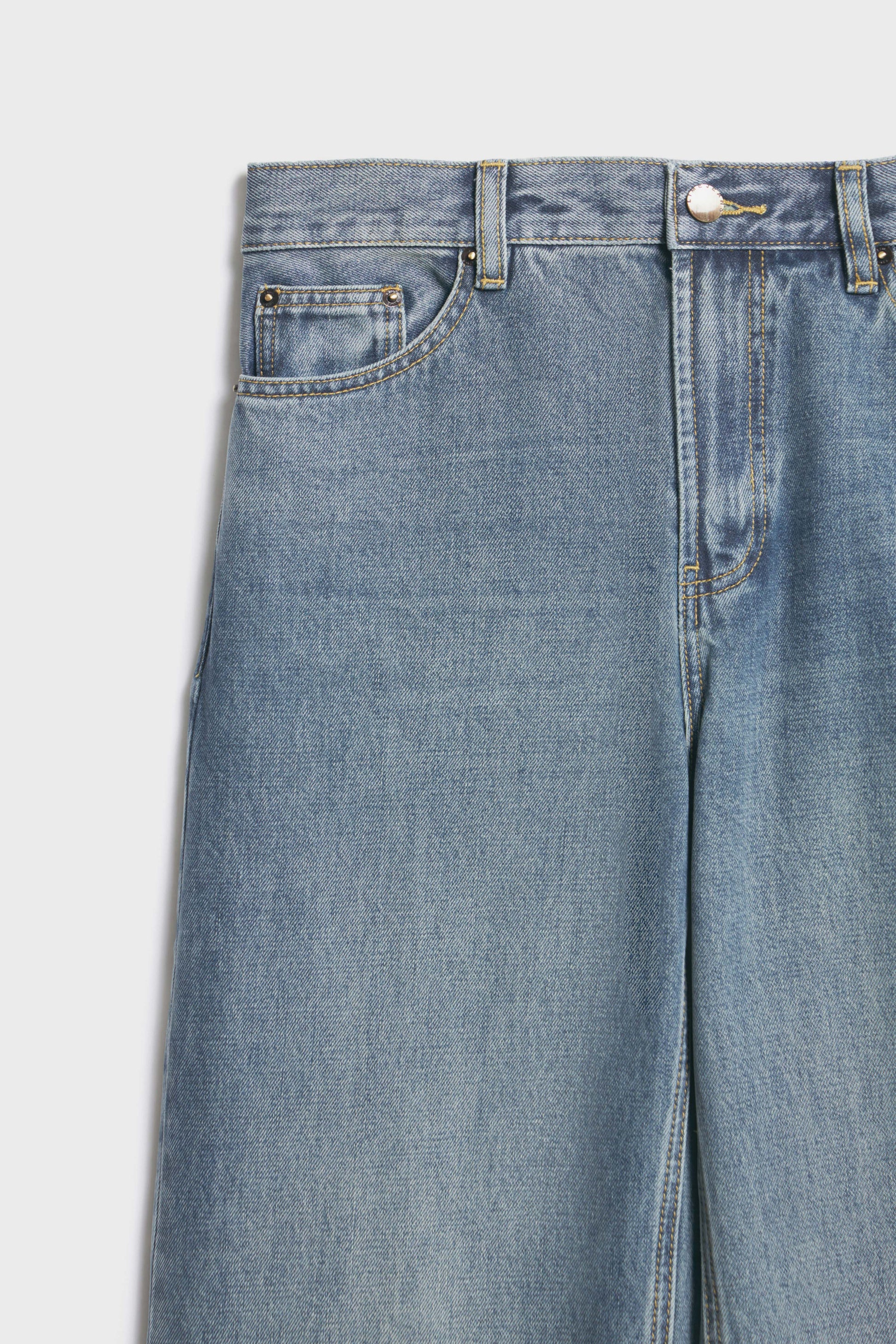 VINTAGE BLUE